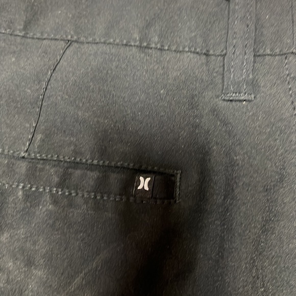 Hurley‎ - Picture 2 of 7